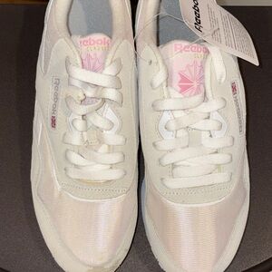 Reebok Women's White and Pink Sneakers